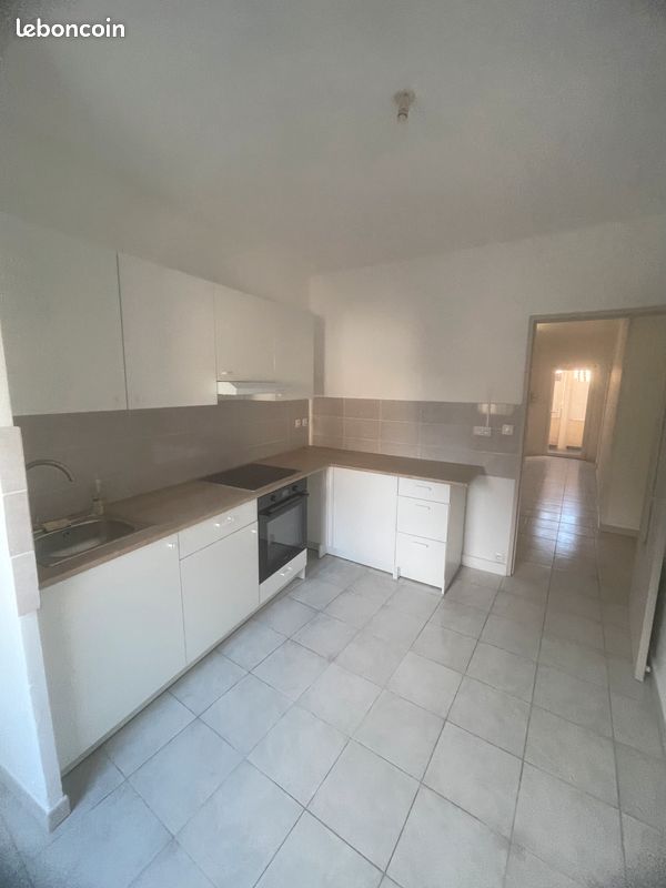 Appartement 3 pièces 65 m² · à Lunel · 64,7 m² · 810 €/mois