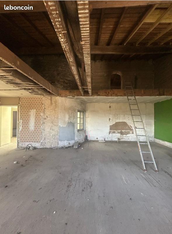 Appartement 2 pièces 84 m² · à Grézieu-la-Varenne · 84 m² · 185 000 €