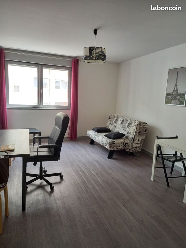 Appartement 1 pièce 31 m² · à Saint-Étienne · 31 m² · 450 €