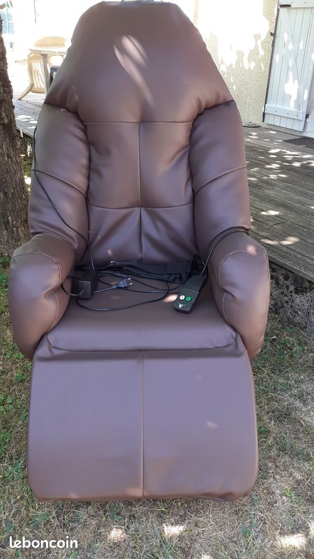 Vend Fauteuil VHP à pousser (image 2)