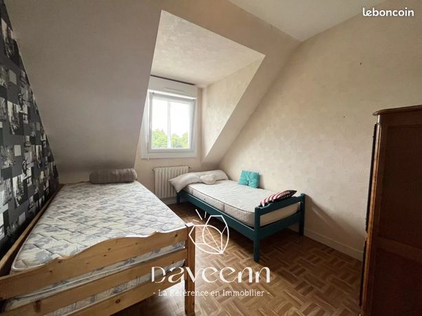 https://img.leboncoin.fr/api/v1/lbcpb1/images/7d/c7/6f/7dc76f6119361687d8f495545a81102a740ee089.jpg?rule=ad-image