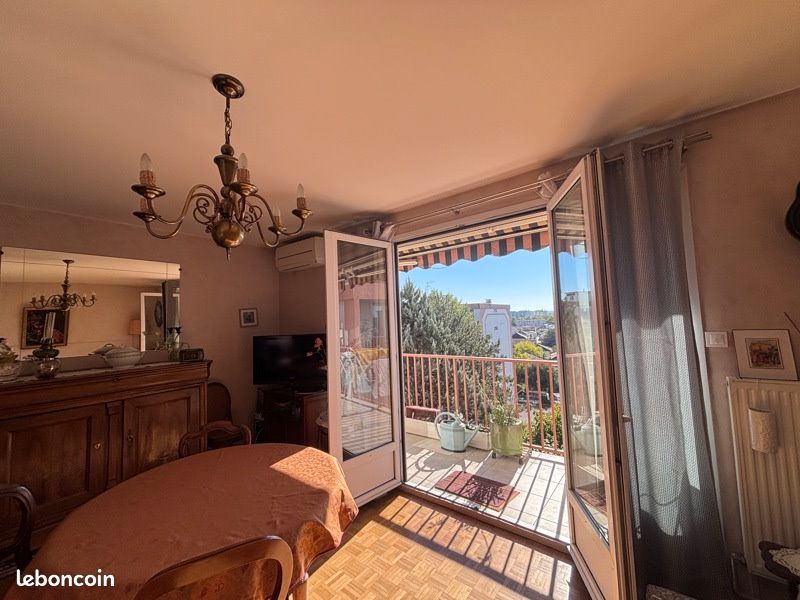 Appartement 3 pièces 65 m² · à Bron · 65 m² · 228 975 €