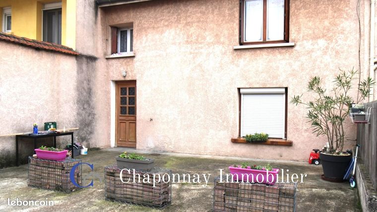Immeuble 4 pièces 104 m²