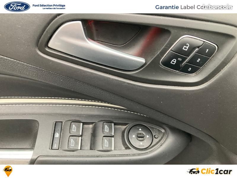 Ford Kuga 1.5 Flexifuel-E85 150ch Stop&Start ST-Line 170g 4x2 Euro6.2 (image 15)