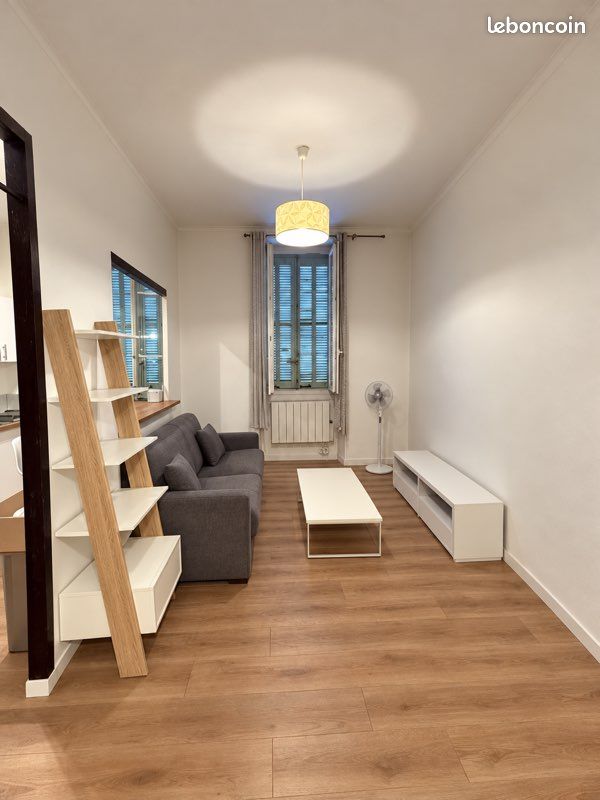 Appartement 1 pièce 35 m² · à Nîmes · 35 m² · 650 €/mois