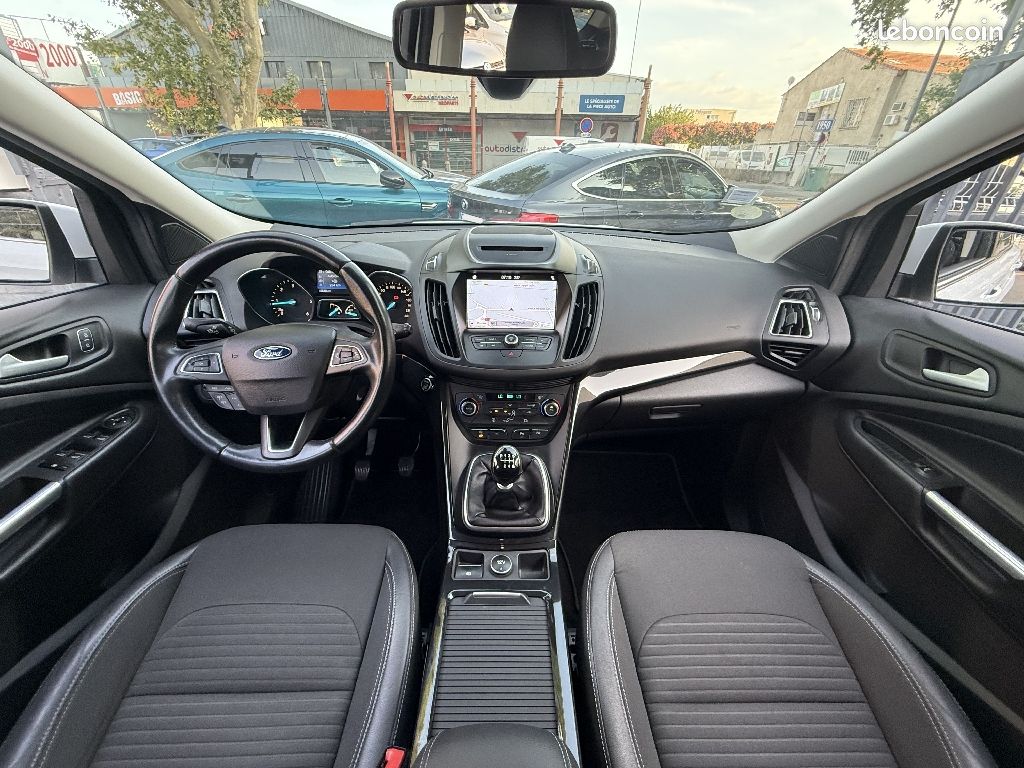 Ford Kuga 1.5 TDCi 120 SetS 4x2 BVM6 Titanium (image 8)