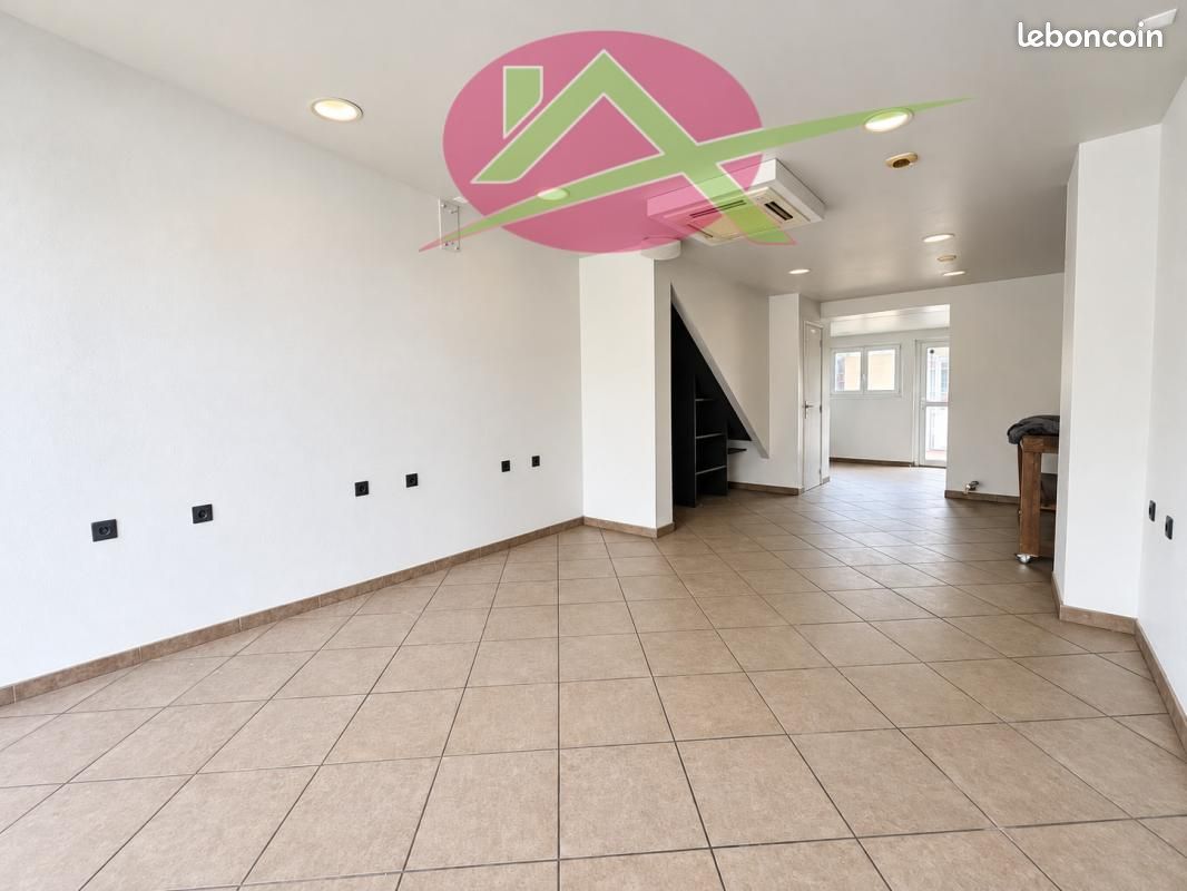 Maison 4 pièces 55 m² · à Grand-Couronne · 55 m² · 75 000 €