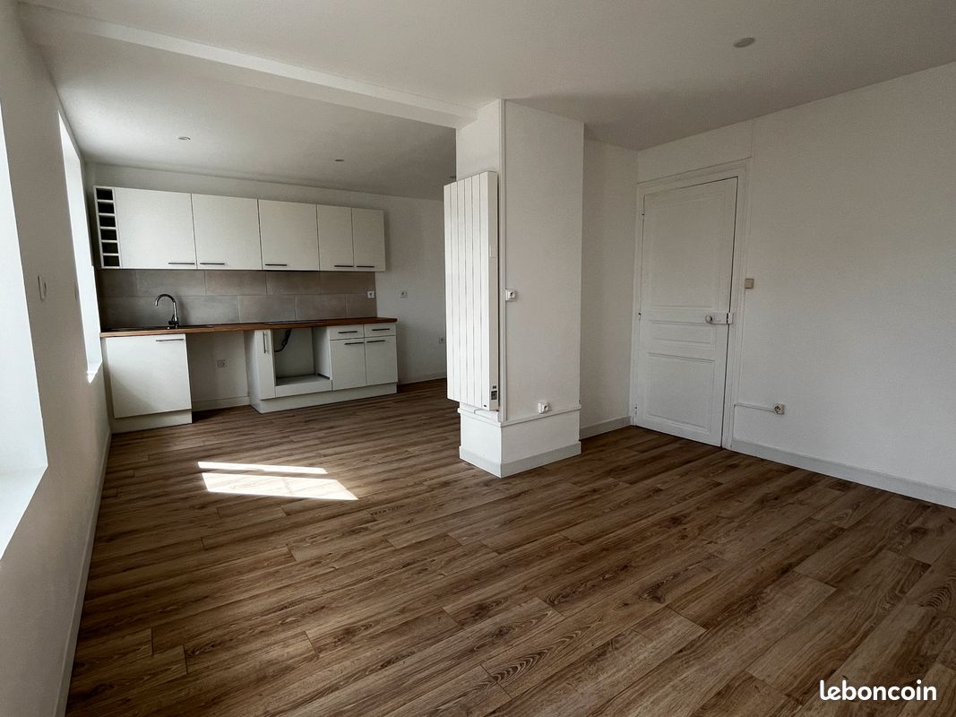 Appartement 4 pièces 92 m² · à Ribemont · 92 m² · 720 €/mois