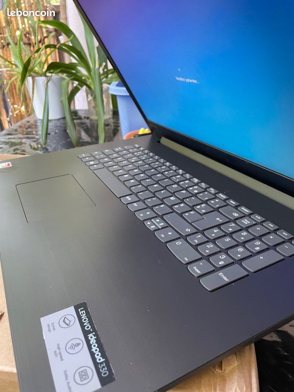 Lenovo ideapad 330 (image 5)