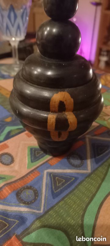 Récipient vase africain en bois d'ébène (image 1)