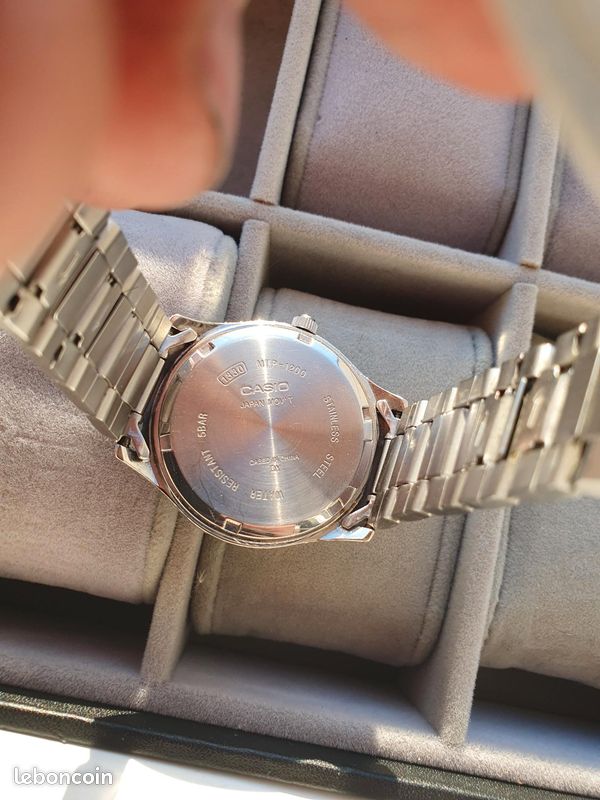 Montre Casio Vintage Japan 1330 - Modélé Rare Pour Homme, à Vérifier