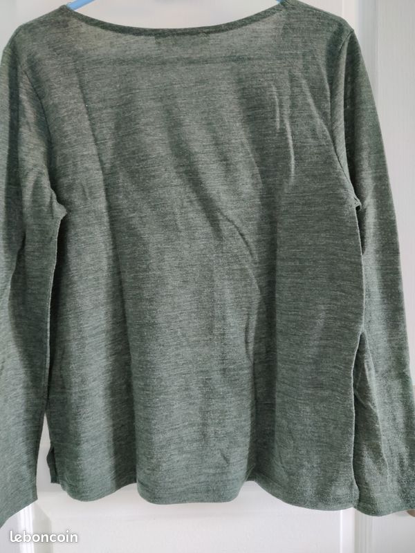 Tee-shirt manches longues vert (image 3)