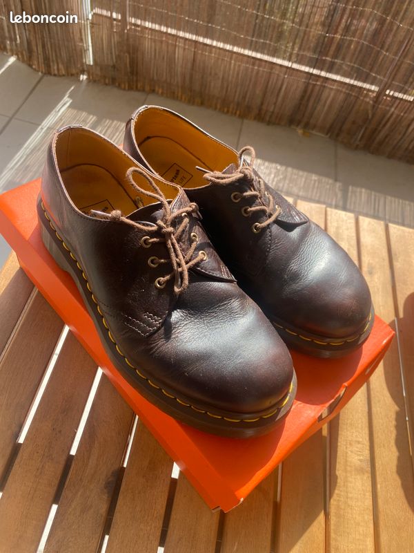 Doc Martens basses marron Chaussures