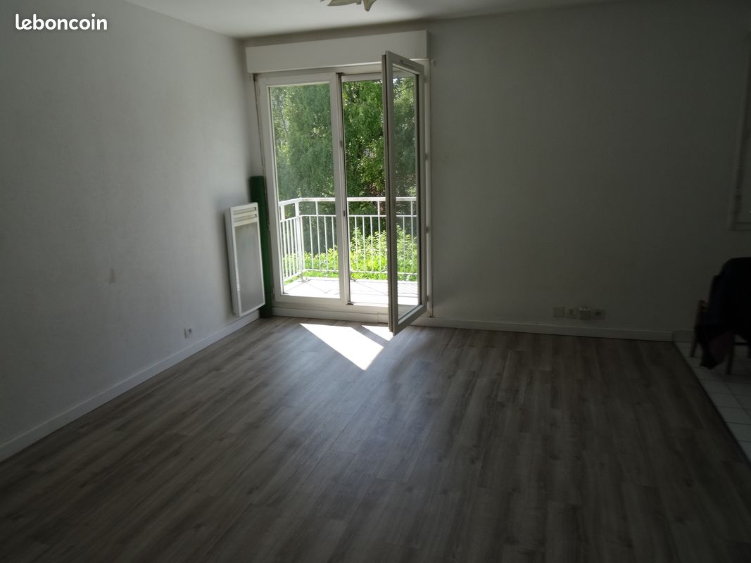 Appartement 4 pièces 35 m² · à L'Hay-les-Roses · 35 m² · 950 €/mois