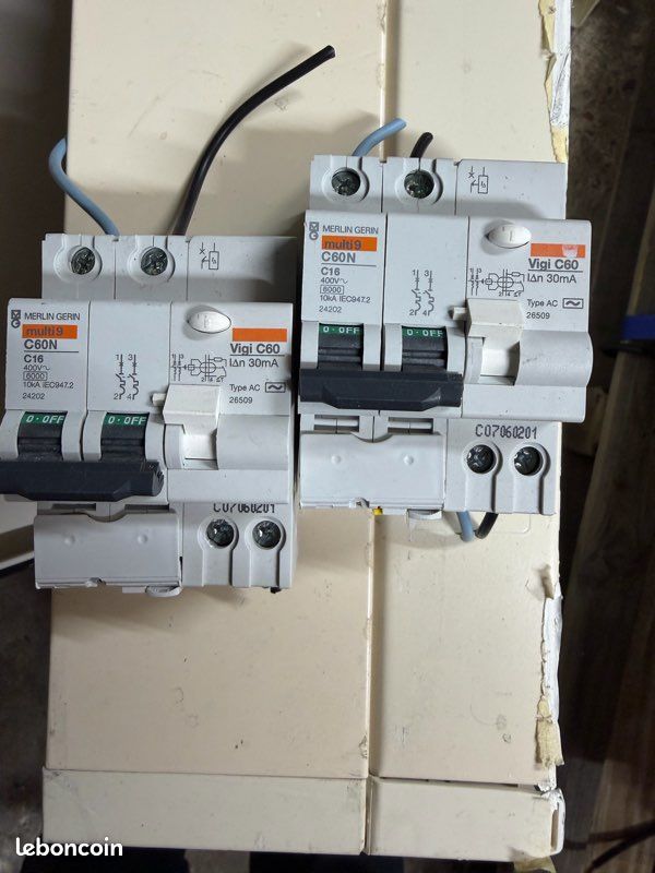 Différentiel Vigi C60 300mA 40A 2 Pôles - Merlin Gerin 26539 (occasion)