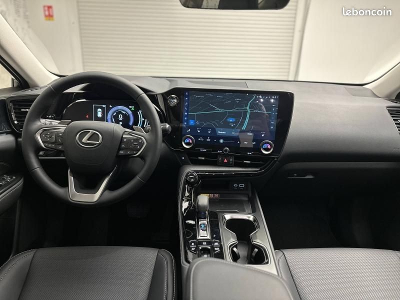 Lexus NX 450h+ Luxe 4WD MY25 (image 14)