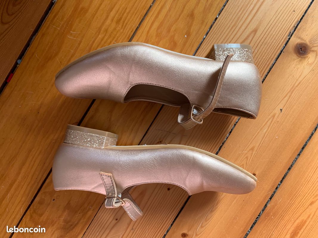 Chaussures dorées (image 7)