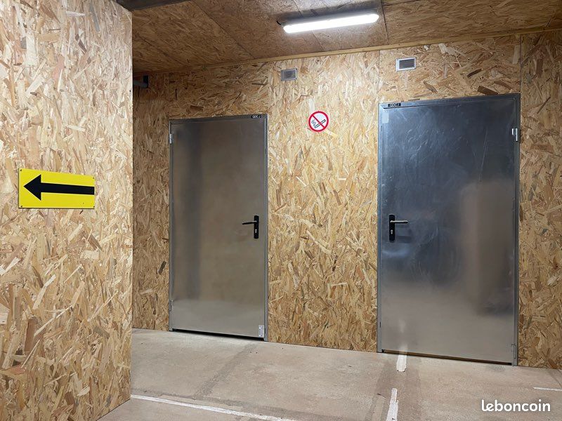 Local commercial 1 pièce 5 m² · à Soignolles-en-Brie · 5 m² · 88 €