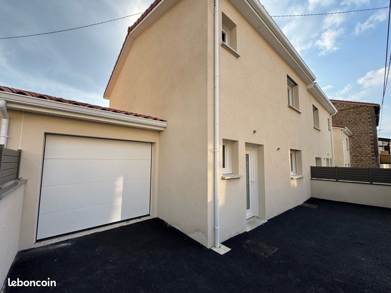 Maison 4 pièces 100 m² · à La Ricamarie · 100 m² · 230 000 €