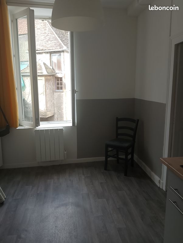 Appartement 2 pièces 26 m² · à Auxerre · 26 m² · 380 €