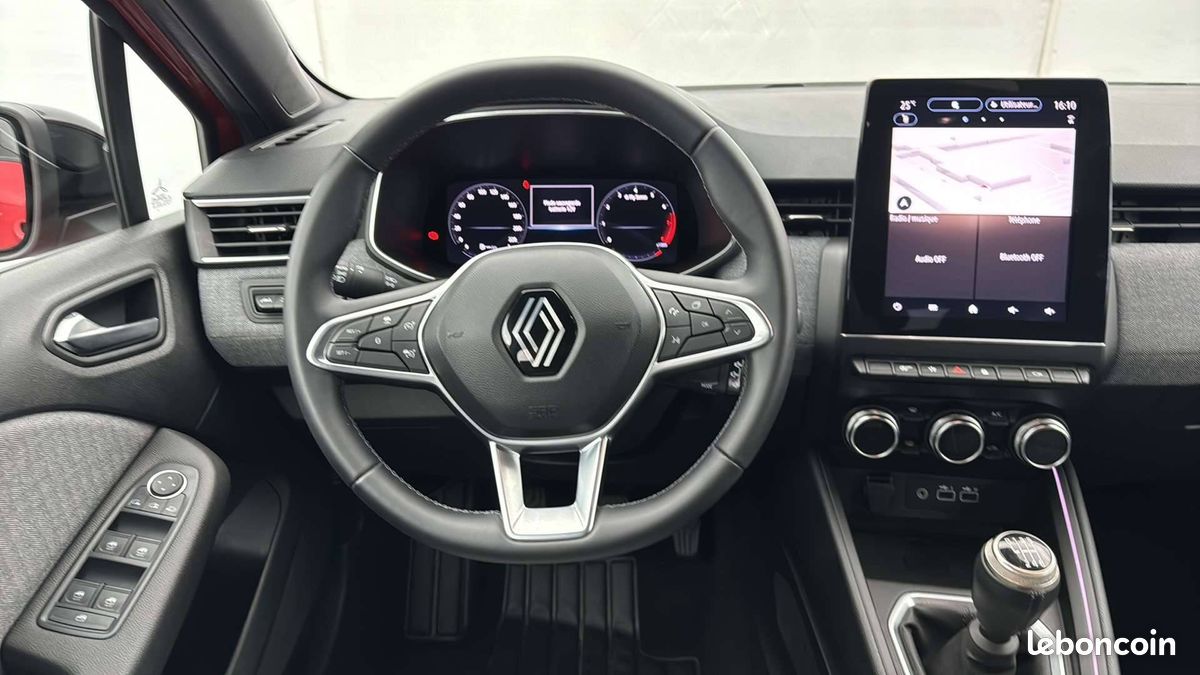 Renault clio tce 90 ch gsr2 techno (image 3)
