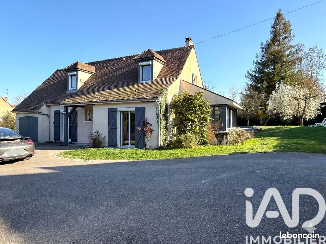 Maison 6 pièces 167 m² · à Montfort-l'Amaury · 167 m² · 679 800 €