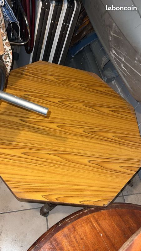Table en bois (image 3)