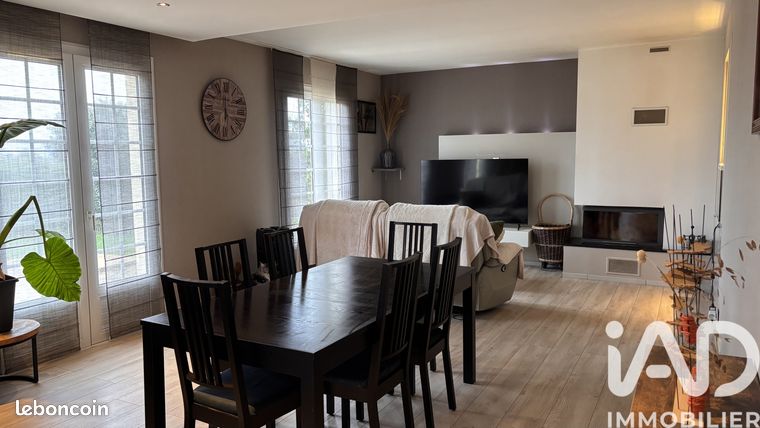 Maison familiale 8 pièces 163 m²