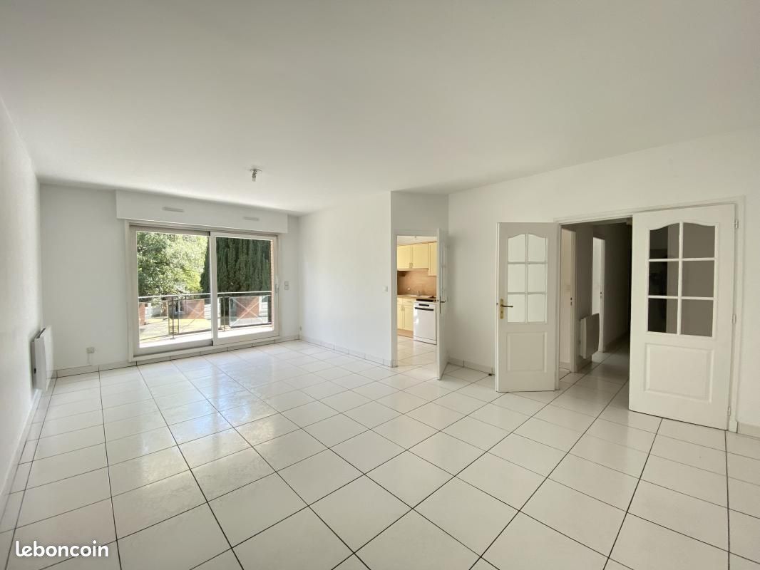 Appartement 101 m² · à Valenciennes · 101 m² · 980 €