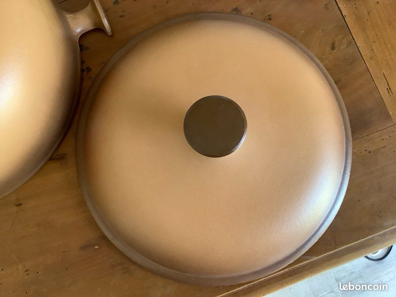 Cocotte ovale N°25 Enzo Mari Le Creuset by Mari