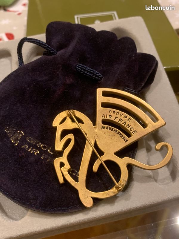 Broche Pin's Aéronautique Vintage L'Aéropostale - Wings Crew, Collection Aviation