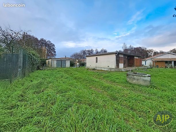 Terrain 1268 m² IZON