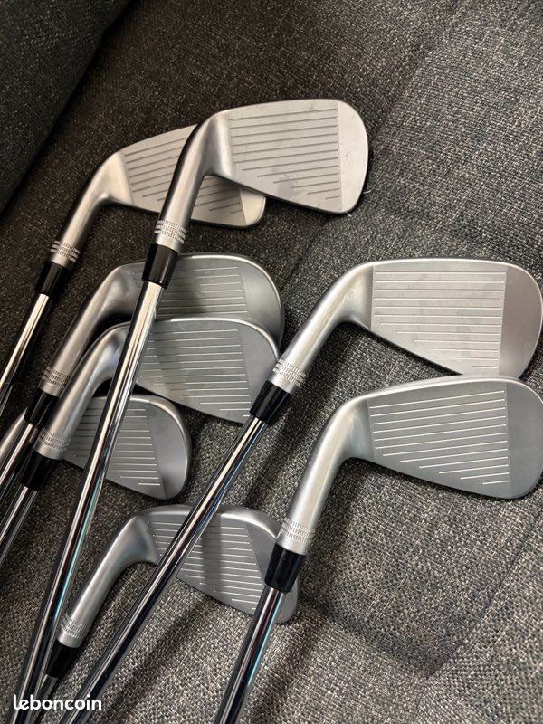 Wilson Staff Model Blades Fers avec shaft Regular Acier Dynamic Gold