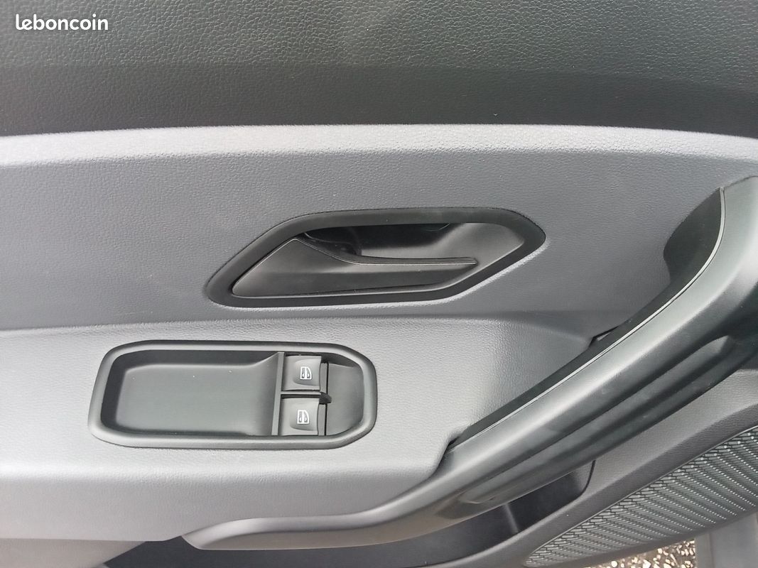 Dacia duster 0.9 tce 90 essential (image 19)