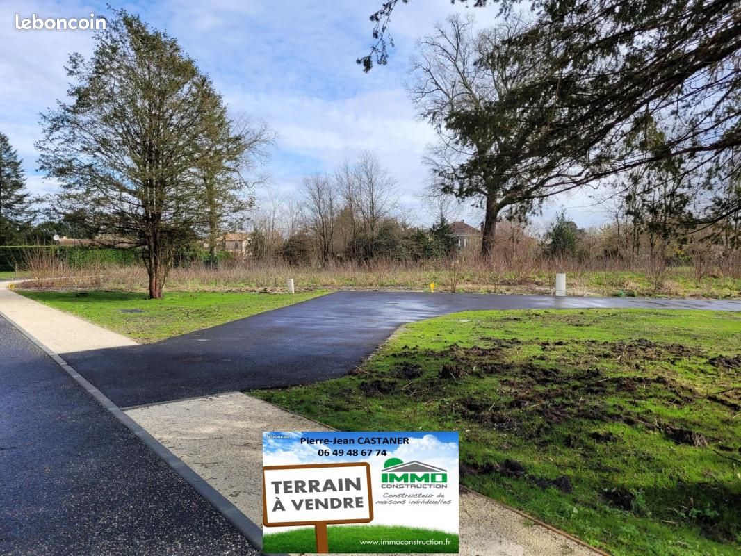 Terrain 1 100 m² Saint Symphorien · à Saint-Symphorien · 95 000 €