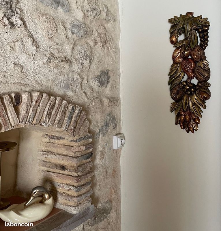 Sculpture murale en bois doré polychrome (image 10)
