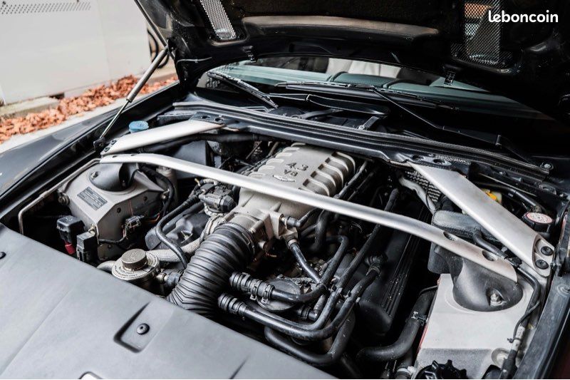 Aston Martin Vantage V8 / Boîte Manuelle / Embrayage Remplacé / Historique Complet (image 10)