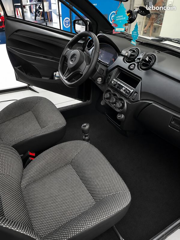 3000 km AIXAM - Voiture sans permis - Première main - MOOVY TOURS (image 3)