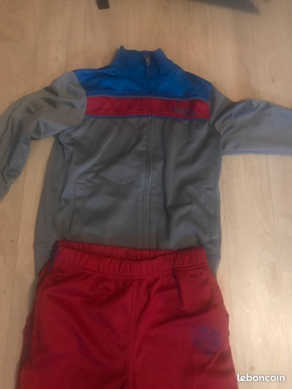 Survêtement 7-8 ans (image 2)