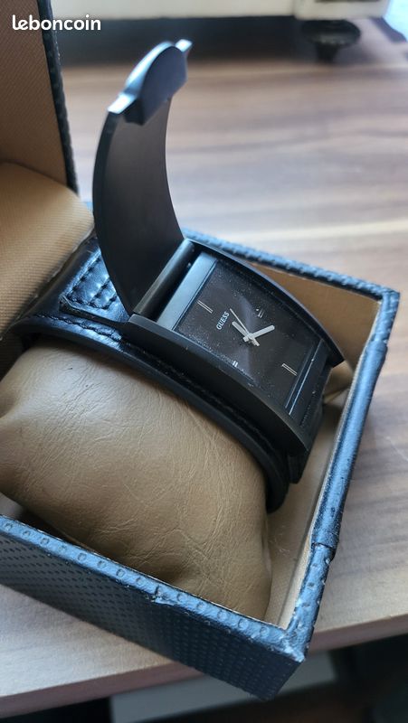 Cuir Montre Guess Homme Bracelet Cuir Marron Prix De Montre Guess