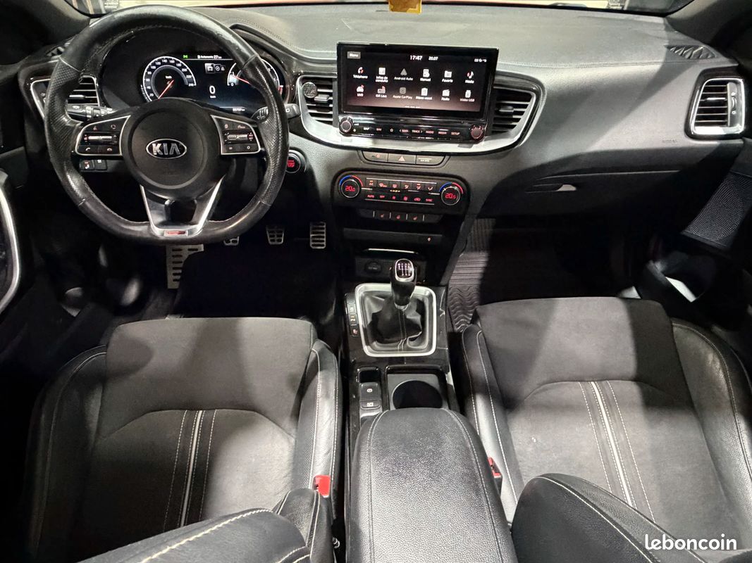 Kia CEED 1.4 140 GT Line Premium FULL ENTRETIEN KIA / TOIT OUVRANT / VOLANT CHAUFFANT (image 29)