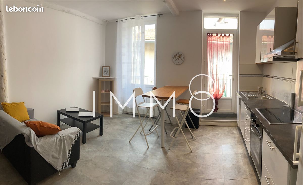 Appartement 3 pièces 70 m² · à Marseille · 70 m² · 755 €