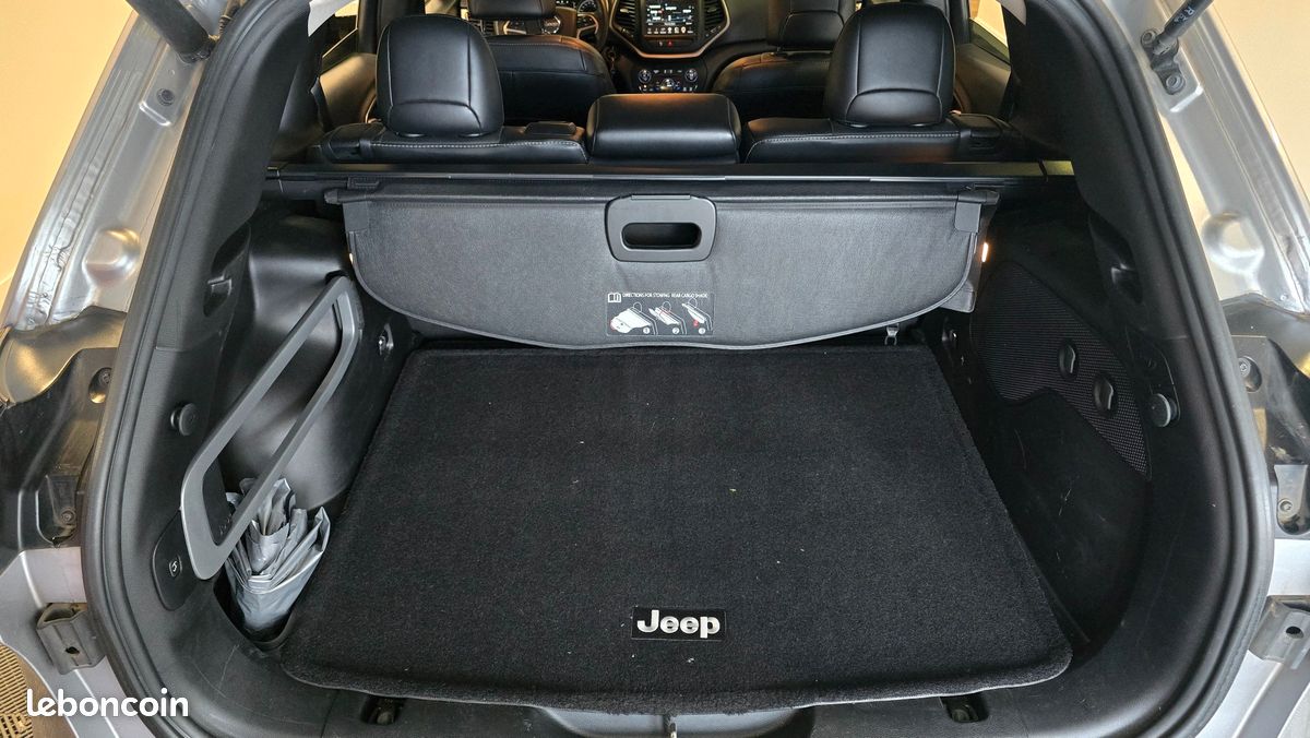JEEP CHEROKEE 2.2 CRD 200 75EME ANNIVERSAIRE AWD ACTIVE-DRIVE BVA6 + ATTELAGe (image 14)