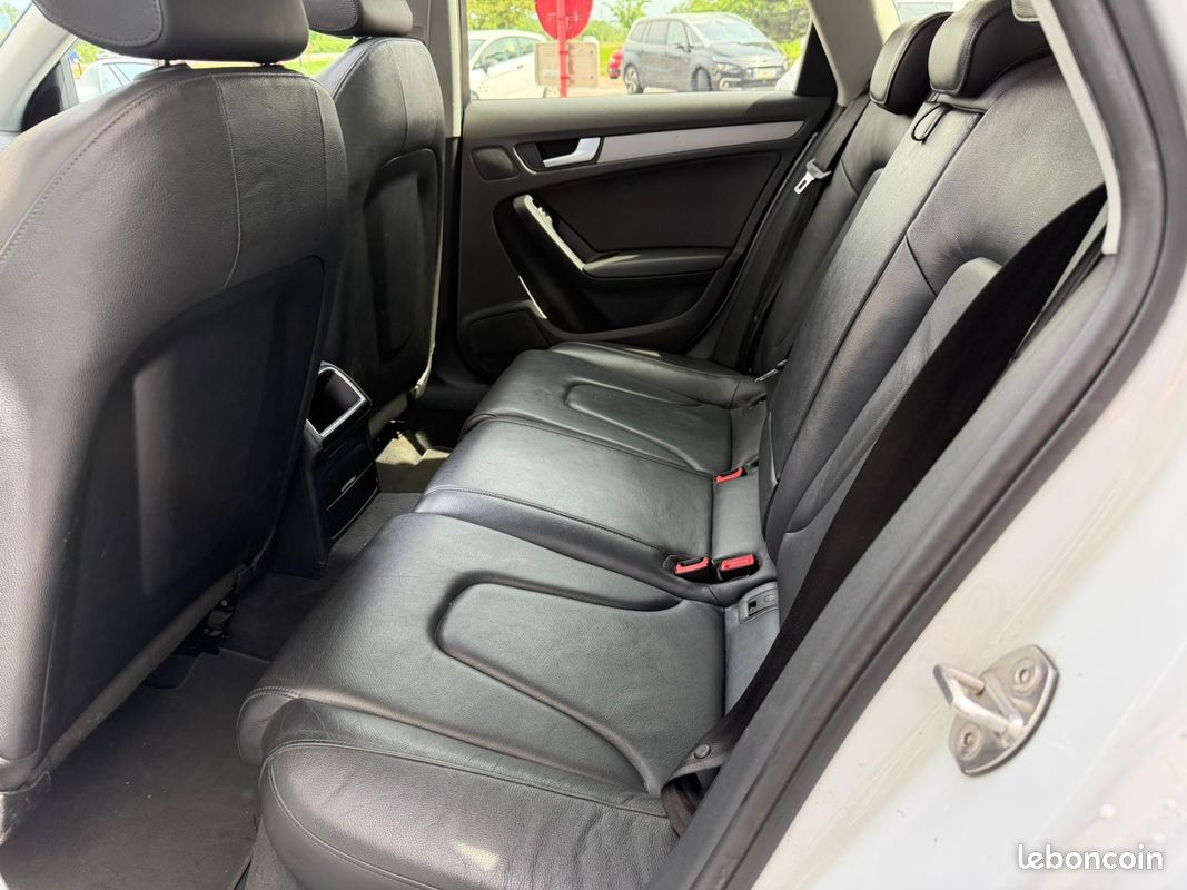 AUDI A4 AVANT 2.0 TDI 136 Ambiente - TOIT OUVRANT - RADAR AR (image 12)