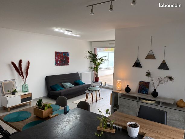 Appartement T4 récent, grande terrasse, garage - Le Pont de Claix