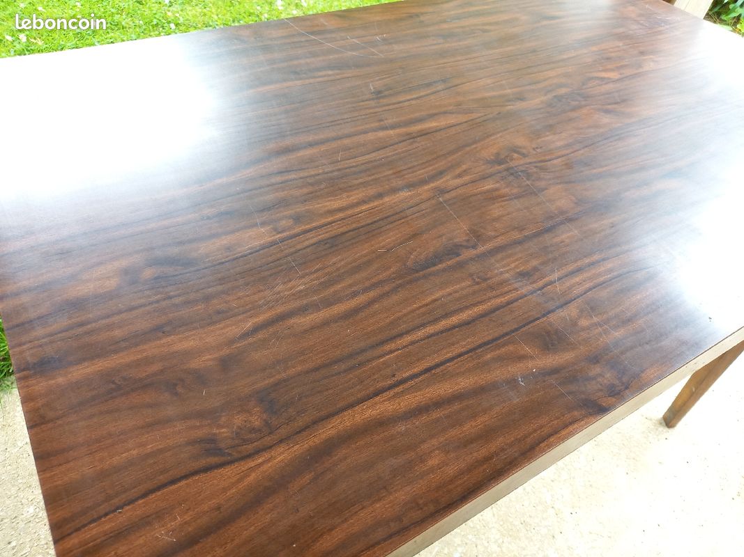 Table (image 3)