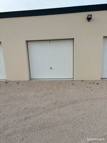 Loue garage beaune