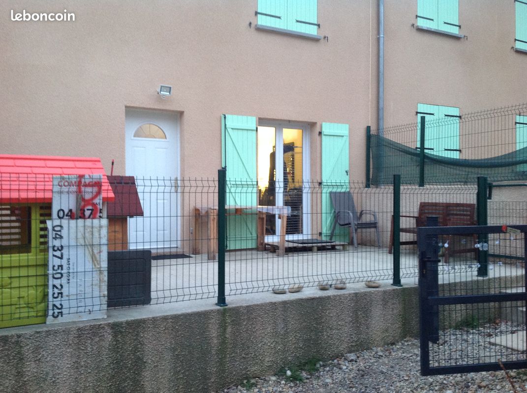 Maison 4 pièces 84 m² · à Chuzelles · 84 m² · 1 313 €