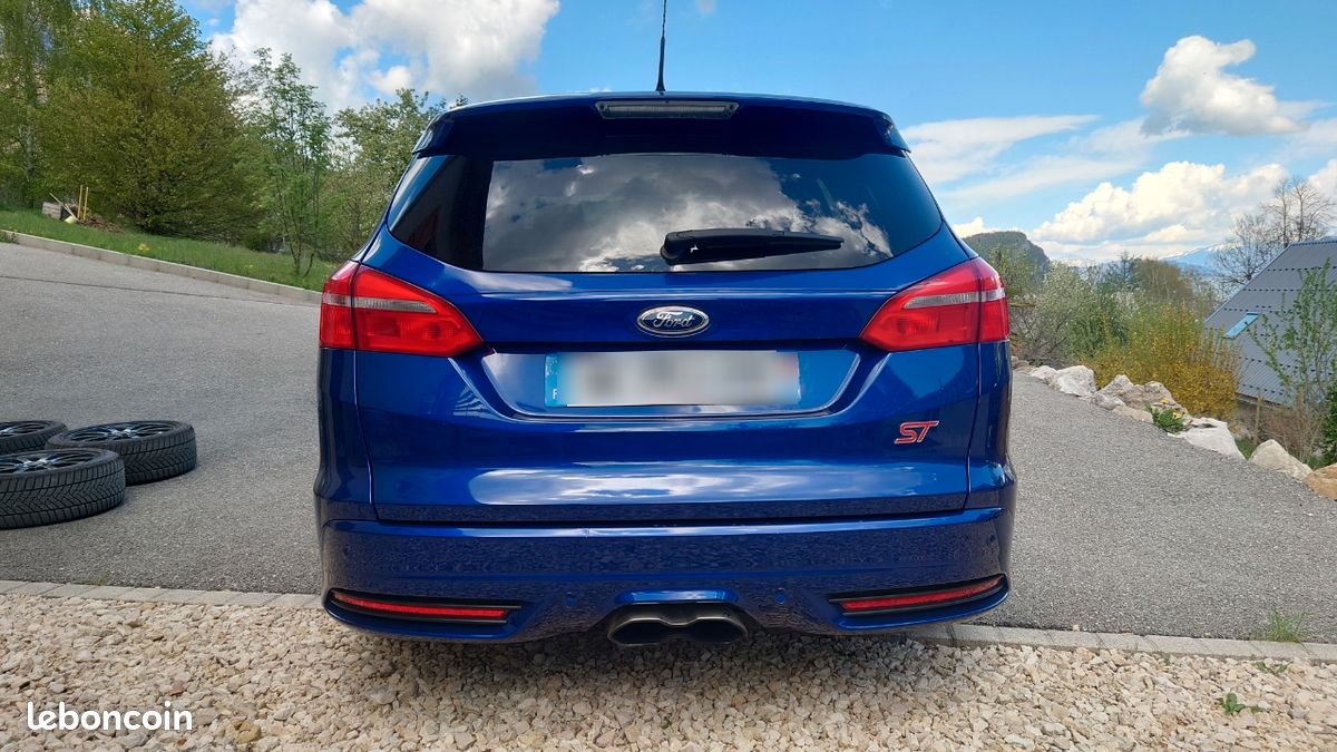 Ford focus st 250 sw (image 2)