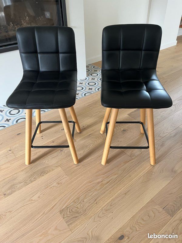 Chaises hautes (image 1)